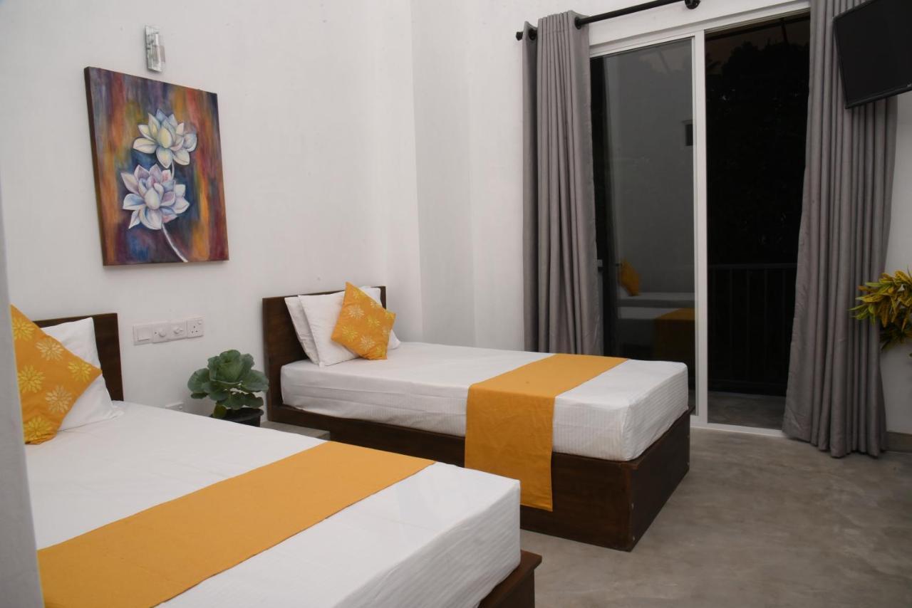 Everdew Kandy Rooms Exteriör bild