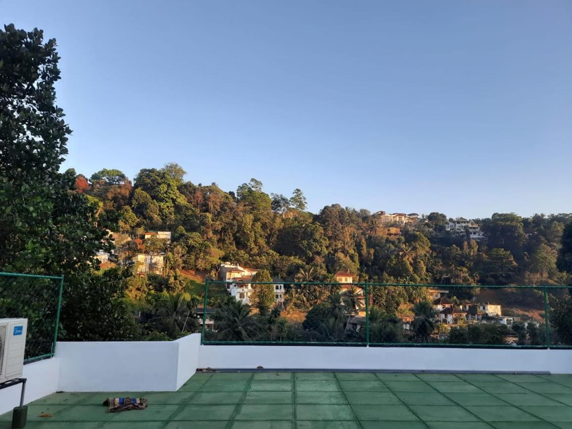 Everdew Kandy Rooms Exteriör bild